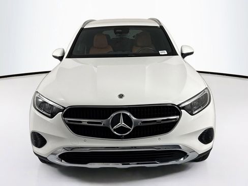 Certified 2026 Mercedes-Benz GLC 300 image 2