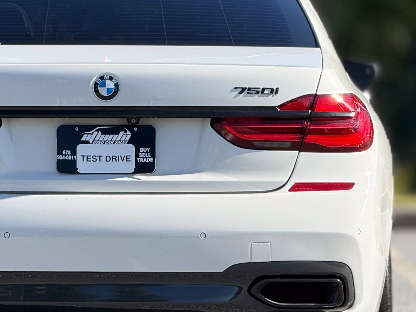 Used 2018 BMW 750i RWD image 17