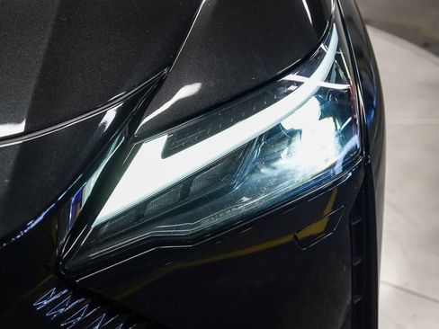 Used 2024 Lexus RZ 300e Premium w/ Technology Package FWD image 7