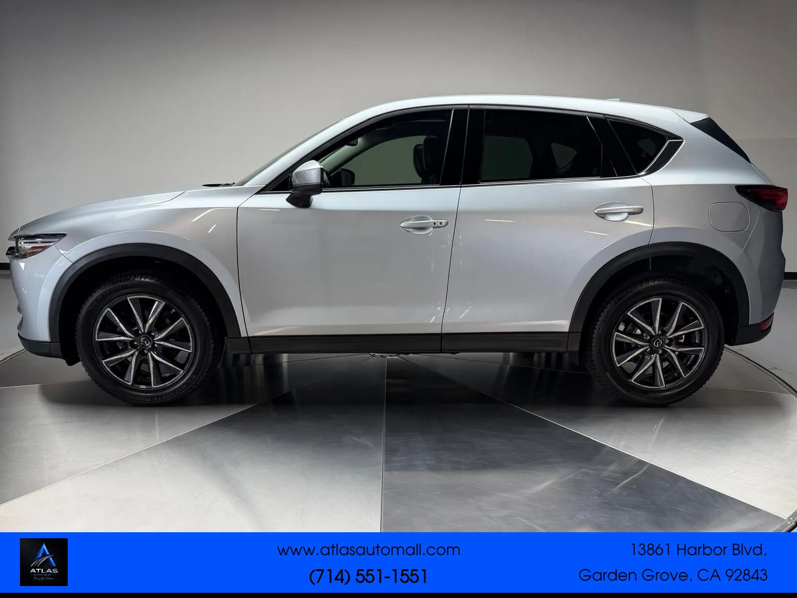 Used 2017 MAZDA CX-5 Grand Touring w/ Premium Package AWD/4WD image 4