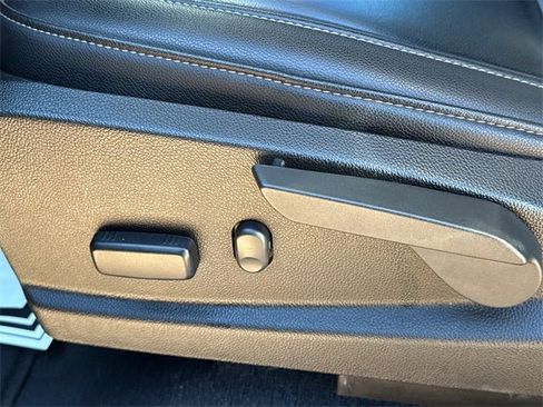 Used 2019 Chevrolet Colorado ZR2 image 21