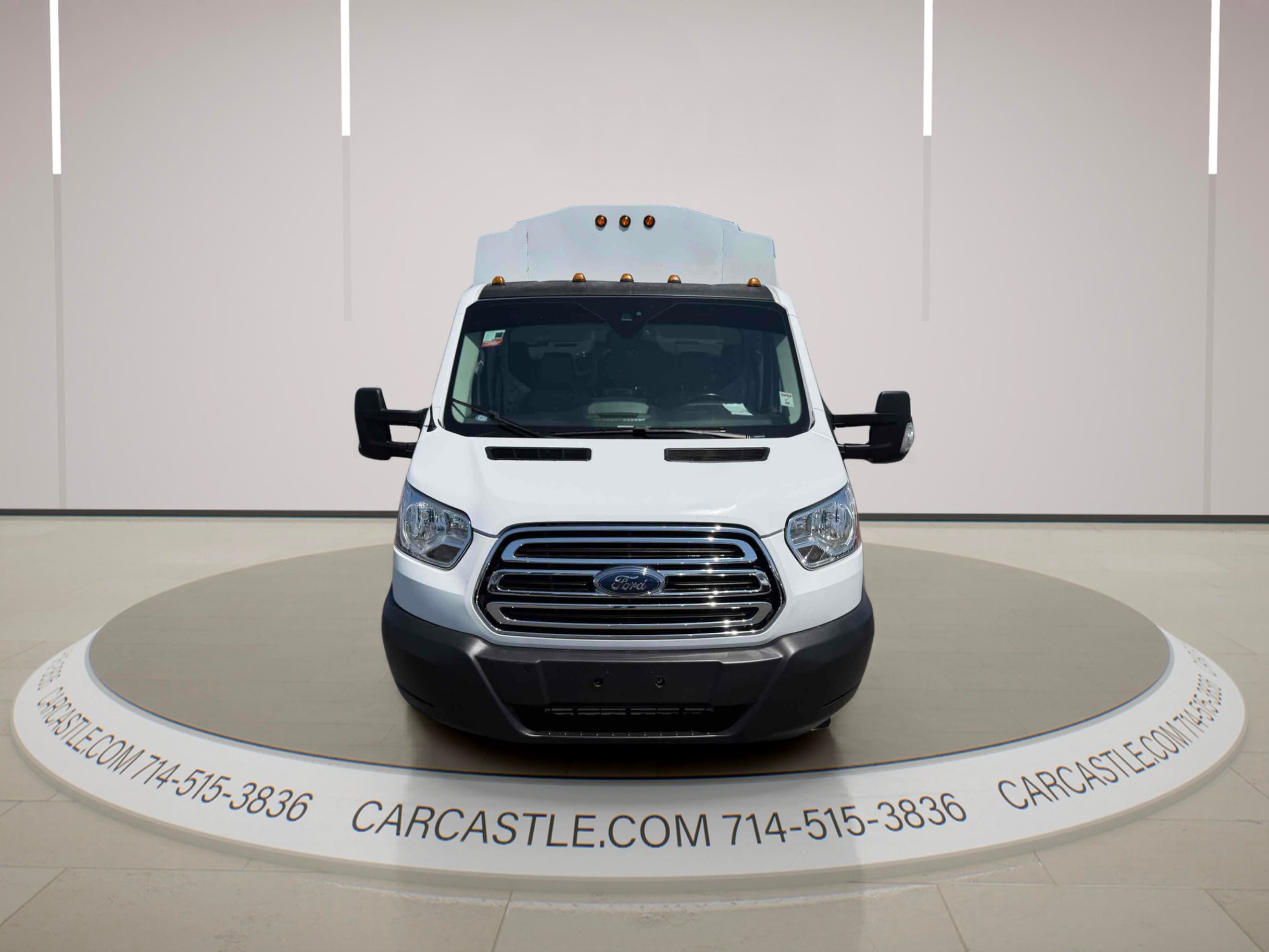 Used 2019 Ford Transit 350 138 DRW w/ Premium Package RWD image 8