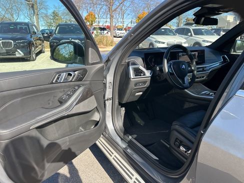 Used 2025 BMW X5 xDrive40i image 16