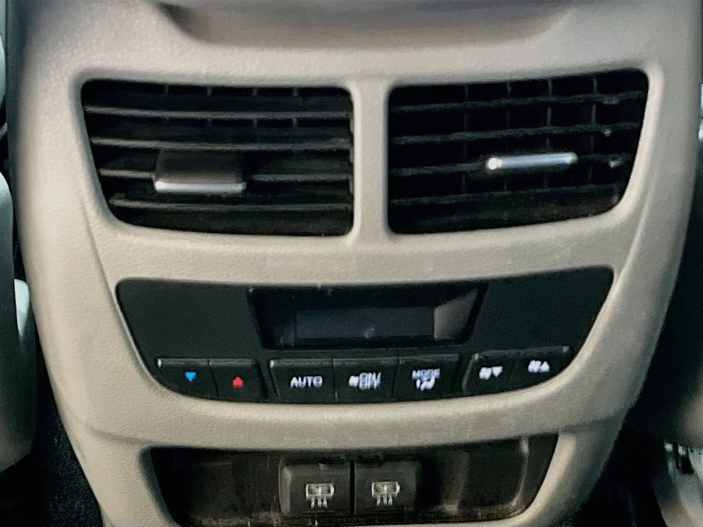 Used 2018 Acura MDX SH-AWD image 25