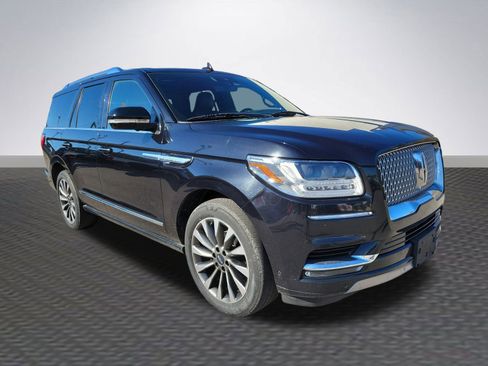Used 2020 Lincoln Navigator Reserve image 1