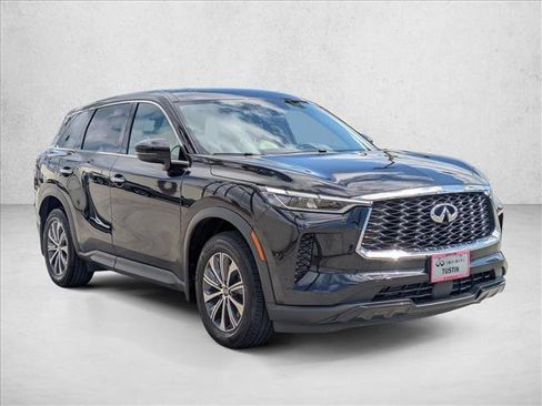 Certified 2025 INFINITI QX60 Pure image 3