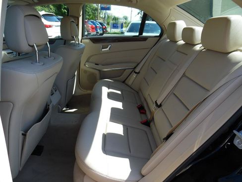 Used 2014 Mercedes-Benz E 350 4MATIC Sedan w/ Premium 1 Package image 19