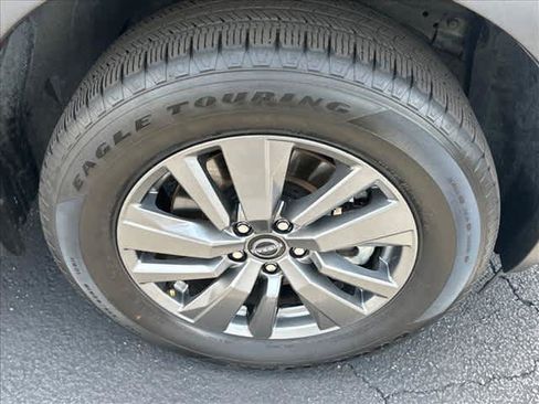 Certified 2025 Nissan Pathfinder SV FWD image 26