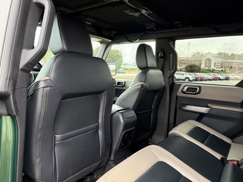 Used 2023 Ford Bronco Wildtrak image 30