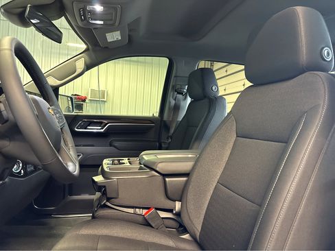 New 2025 Chevrolet Silverado 1500 LT image 15