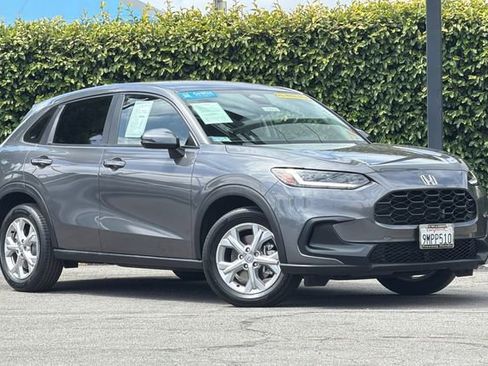 Certified 2025 Honda HR-V LX image 2