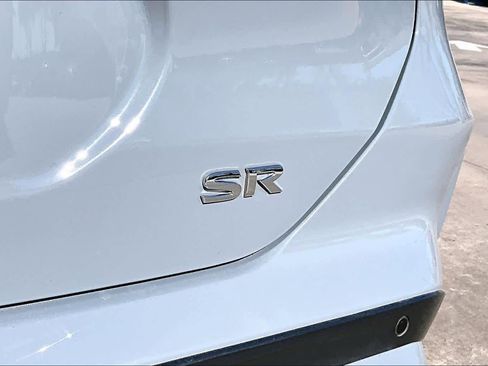 Used 2021 Nissan Kicks SR w/ SR Premium Package image 10