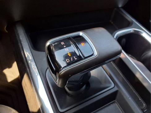 Used 2025 Chevrolet Silverado 1500 LTZ AWD/4WD image 38