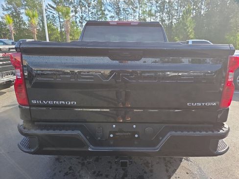 Used 2026 Chevrolet Silverado 1500 Custom image 5