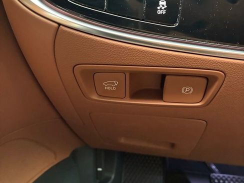 Used 2023 Genesis GV70 2.5T w/ Advanced Package image 26