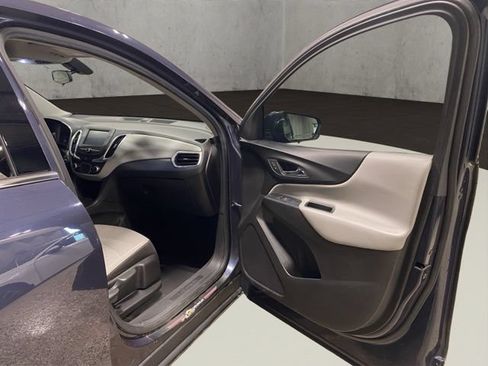 Used 2018 Chevrolet Equinox LT AWD/4WD image 19