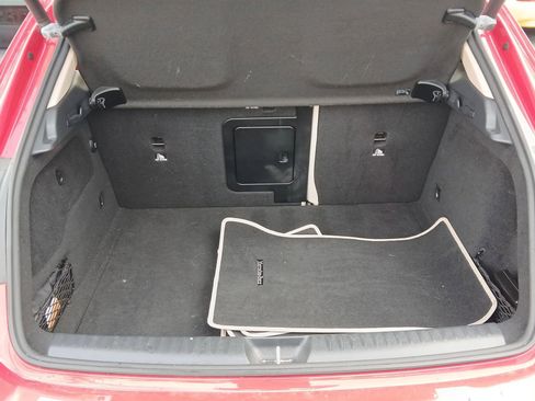 Used 2018 Mercedes-Benz GLA 250 GLA 250 Sport Utility 4D image 13