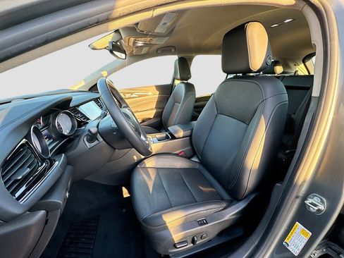 Used 2018 Buick Regal Essence w/ Driver Confidence Package #1 image 27