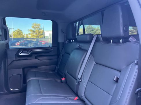Used 2024 GMC Sierra 2500 SLT w/ SLT Premium Package AWD/4WD image 26