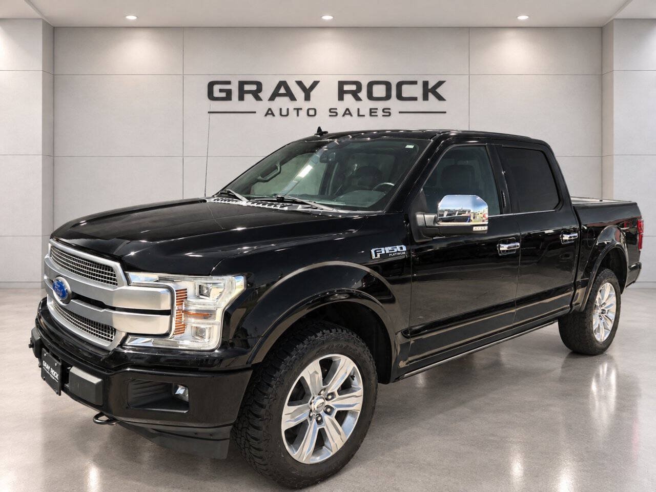 Used 2018 Ford F150 Platinum w/ Equipment Group 701A Luxury AWD/4WD image 2