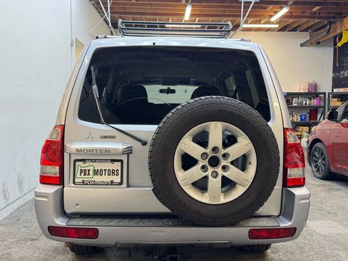 Used 2005 Mitsubishi Montero Limited image 5