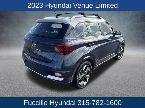 Used 2023 Hyundai Venue Limited FWD image 9