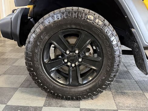 Used 2021 Jeep Wrangler Unlimited Sport AWD/4WD image 32