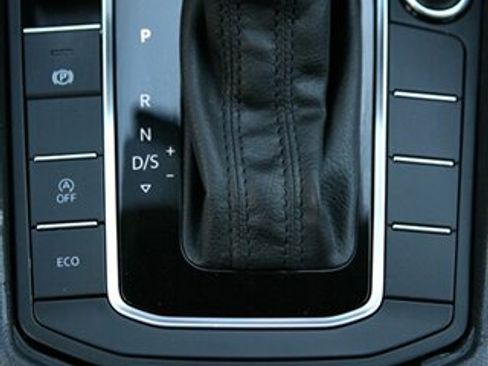 Used 2020 Volkswagen Jetta S w/ Driver Assistance Package image 21