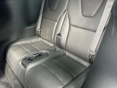 Used 2022 Tesla Model X Plaid image 32