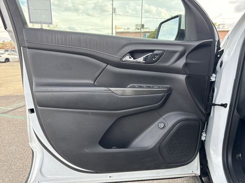 Used 2020 GMC Acadia SLT image 21