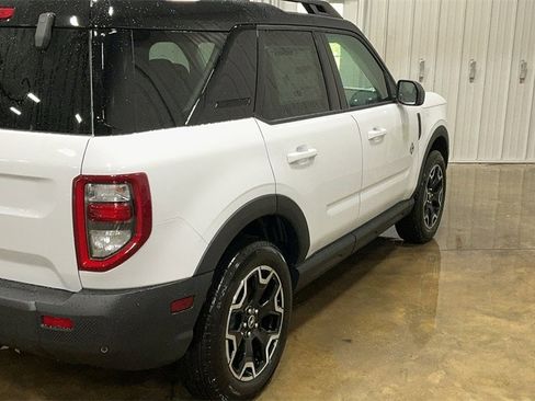 New 2025 Ford Bronco Sport Outer Banks image 4