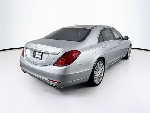 Used 2015 Mercedes-Benz S 550 Sedan image 2