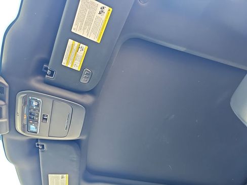 Used 2021 Ford F150 Lariat image 32