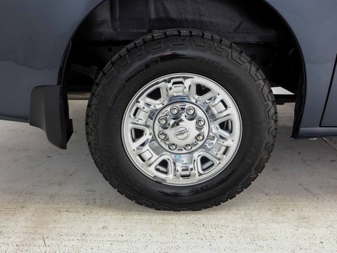 Used 2018 Nissan NV 3500 SV w/ Navigation Package image 28