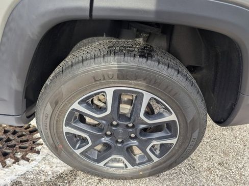 Used 2019 Jeep Compass Trailhawk w/ Cold Weather Group image 22