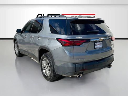 Used 2023 Chevrolet Traverse LT FWD image 5