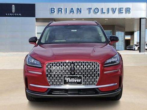 New 2026 Lincoln Corsair Premiere image 3