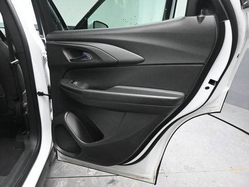 Used 2025 Chevrolet TrailBlazer LT w/ Driver Confidence Package image 21