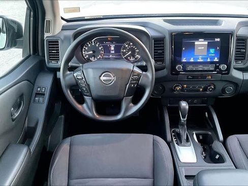 Certified 2023 Nissan Frontier S image 5