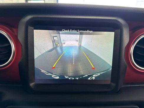 Used 2020 Jeep Wrangler Unlimited Rubicon AWD/4WD image 28