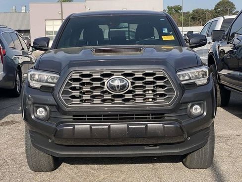 Used 2023 Toyota Tacoma TRD Sport w/ Technology Package image 2
