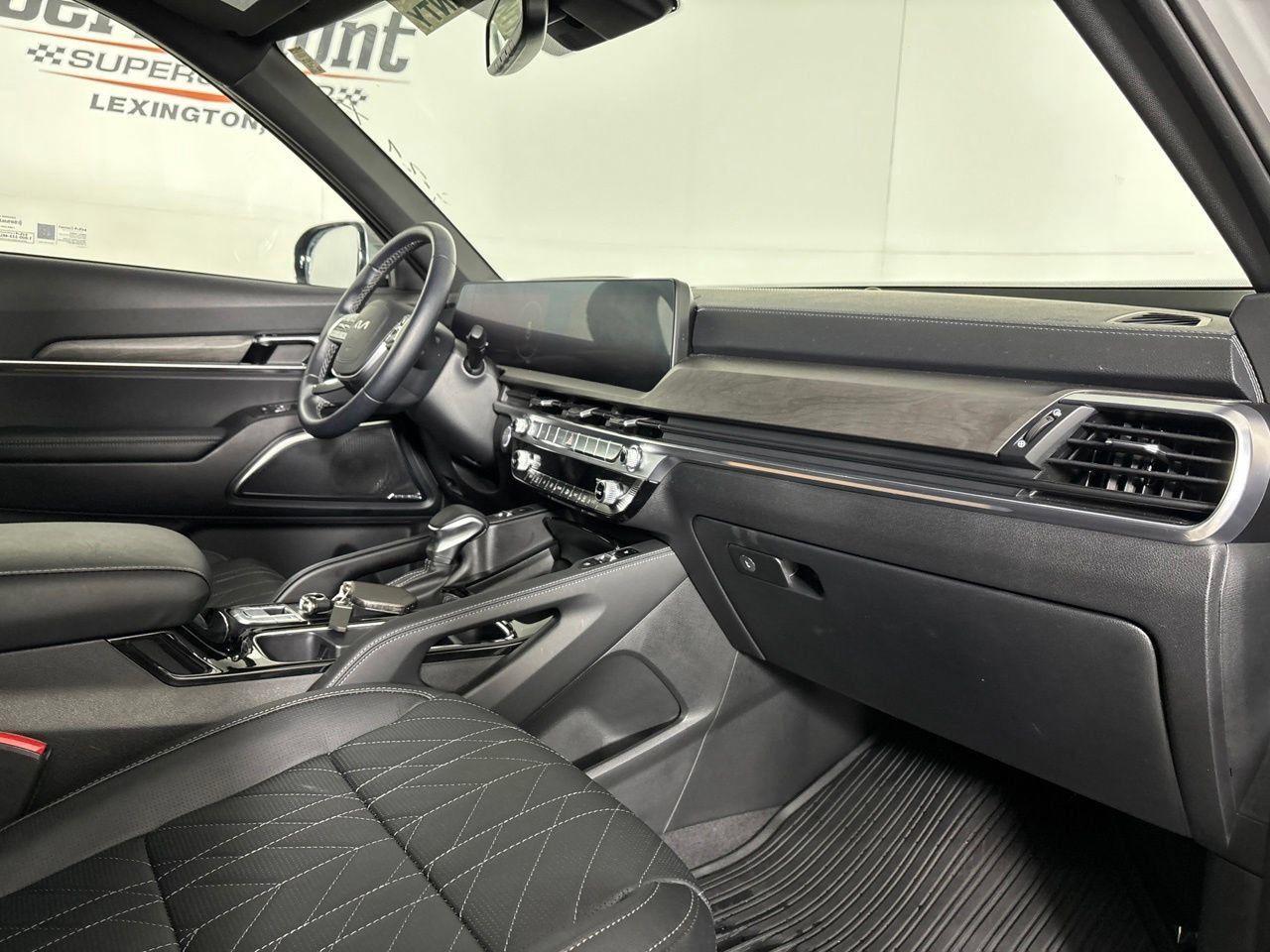 Used 2024 Kia Telluride SX X-Pro AWD/4WD image 35