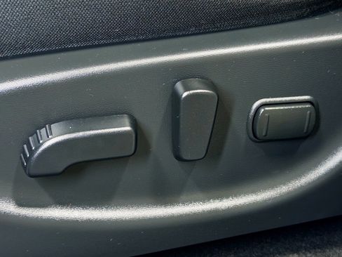 Used 2021 Nissan Leaf SV w/ SV Technology Package image 7