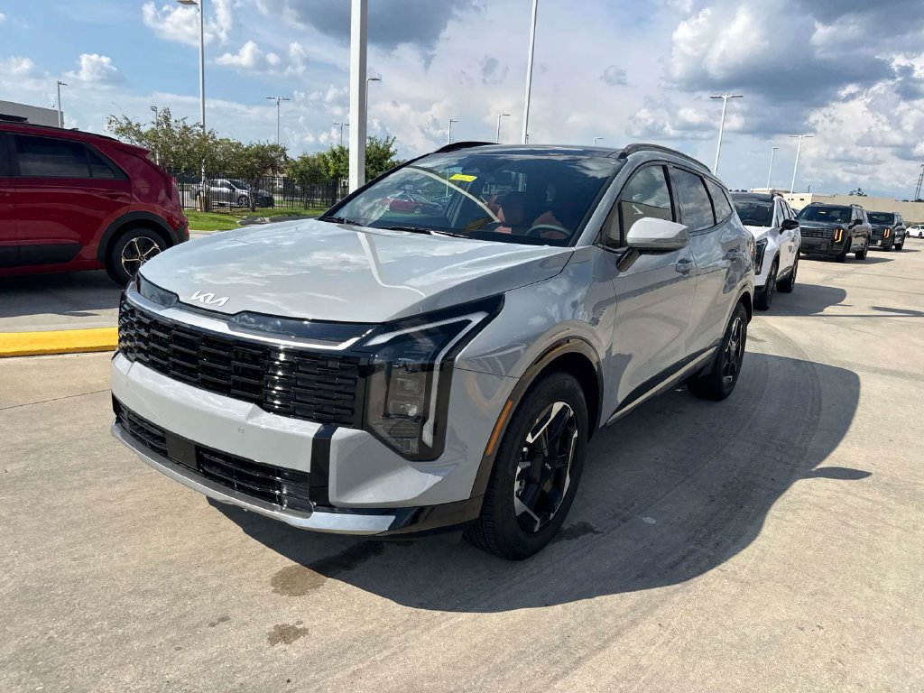 New 2026 Kia Sportage SX FWD image 3