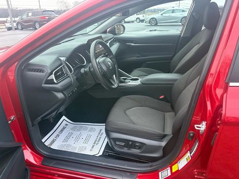 Used 2024 Toyota Camry LE image 7