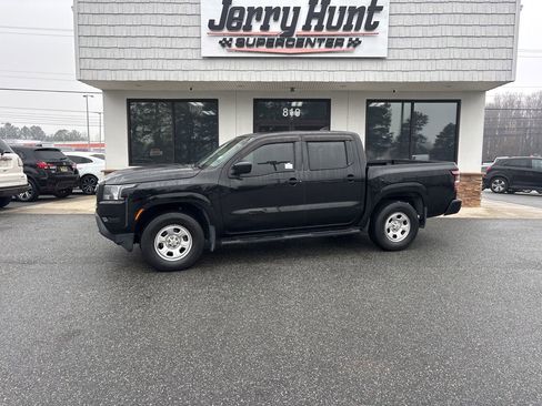 Used 2022 Nissan Frontier S image 1