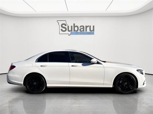 Used 2018 Mercedes-Benz E 300 4MATIC image 24