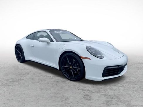 Used 2024 Porsche 911 Carrera 4 image 3