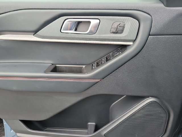 Used 2026 Ford Explorer ST RWD image 15