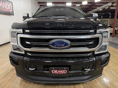 Used 2022 Ford F350 Platinum AWD/4WD image 2